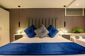 4 Sur Hotel