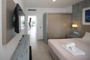 Seafront Flat With Breathtaking Sea View in Bodrum