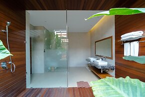 Larose Villas and Boutique Camp