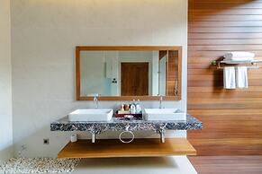 Larose Villas and Boutique Camp