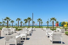 Fully Equipped Beach Home