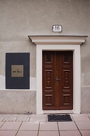 Oak House Vienna