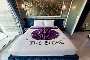 The Globe Hotel Bar and Restaurant