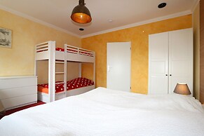 Large Comfortable Apartment, Holiday With Several Generations