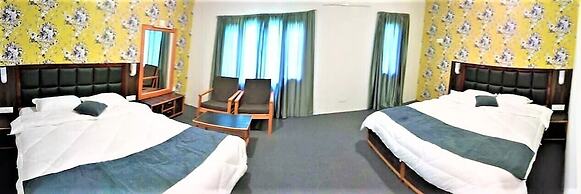 Kashmir Holiday Resort