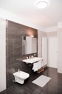Central Plaza Apartment Brè in Lugano