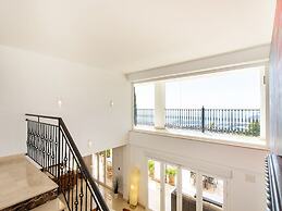 Villa in Granada With Sea Views & Pool