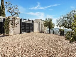 Villa in Granada With Sea Views & Pool
