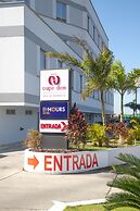 Hotel ByHours Circunvalar