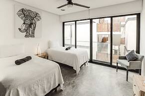 Bh78 Vip Penthouses Immersive Magic Experience