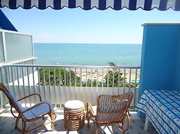 Cozy sea View Apartment