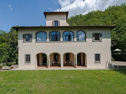 Belvilla by OYO Villa Arnia