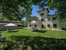 Belvilla by OYO Villa Arnia