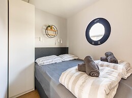 Houseboat in Volendam Marina