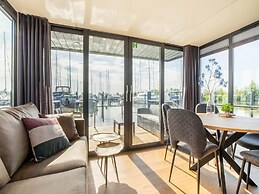 Houseboat in Volendam Marina