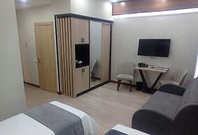 Art Deluxe Hotel