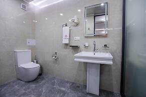 Art Deluxe Hotel