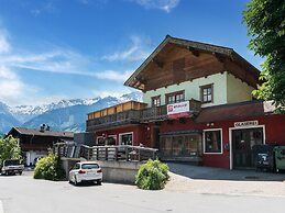 Apartment in Uttendorf Near Ski Slopes