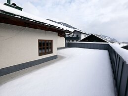 Apartment in Uttendorf Near Ski Slopes