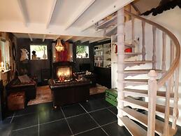 Atelier House With hot tub