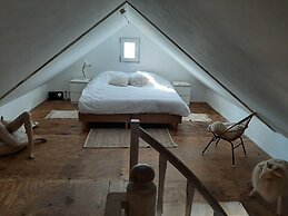 Atelier House With hot tub