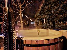 Atelier House With hot tub