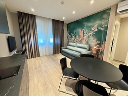 VI SUITES