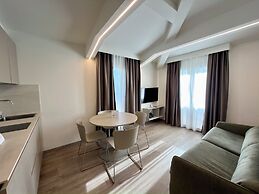 VI SUITES
