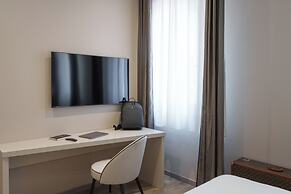 VI SUITES
