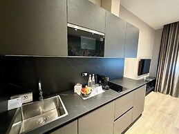 VI SUITES