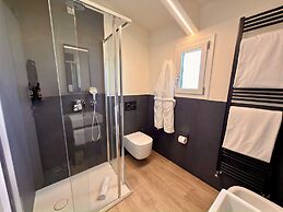 VI SUITES