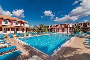 Yakinthos Hotel