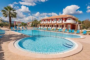 Yakinthos Hotel