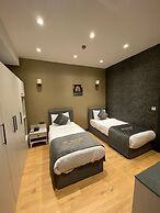 HMZ Luxury Hotel
