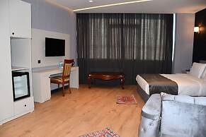 HMZ Luxury Hotel