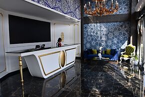HMZ Luxury Hotel