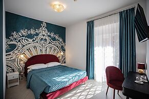 Ludus Rooms