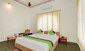 Treebo Khakhri Haveli