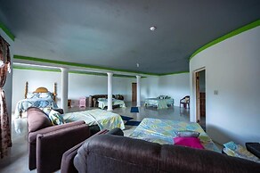 BurgAnn Villa
