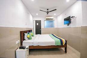 Treebo Empire Executive, Hinjewadi