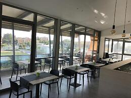 Erasmus Hotel