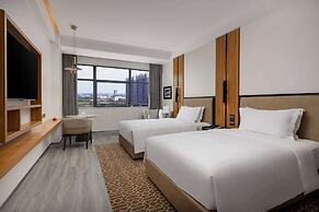 Ramada By Wyndham Maoming Dianbai