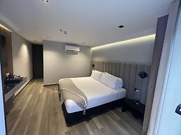 HOTEL SELIS