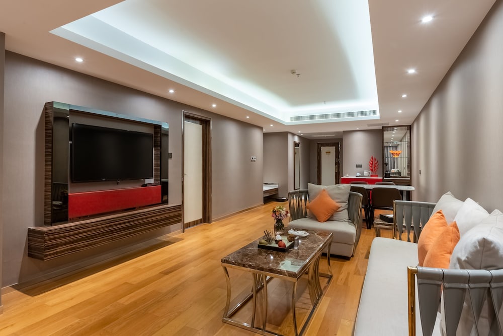 Suning Universal Hotel All-Suites