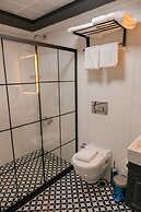 Loft Plus Hotel