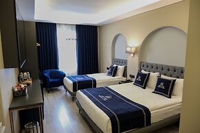 Loft Plus Hotel