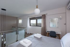 Aurora Apartments