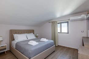 Aurora Apartments