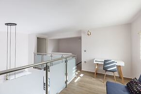 Aurora Apartments