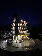 Hotel The Crown